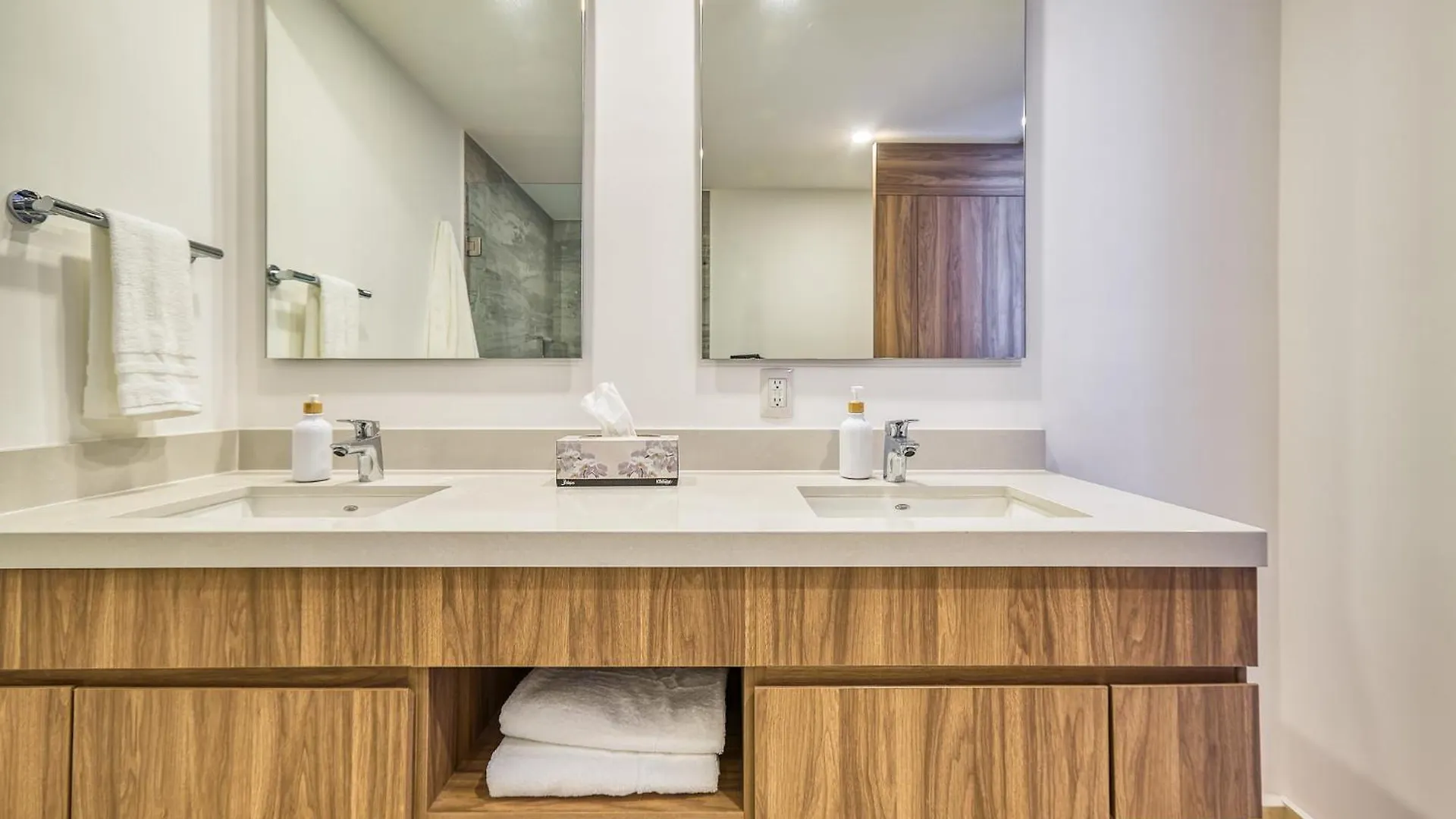 Oceanfront Apartment Puerto Vallarta