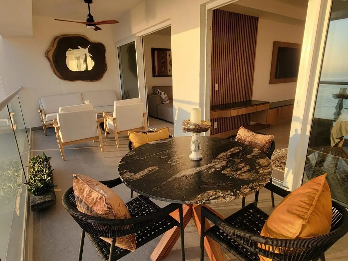 Oceanfront Apartment プエルトバラータ メキシコ