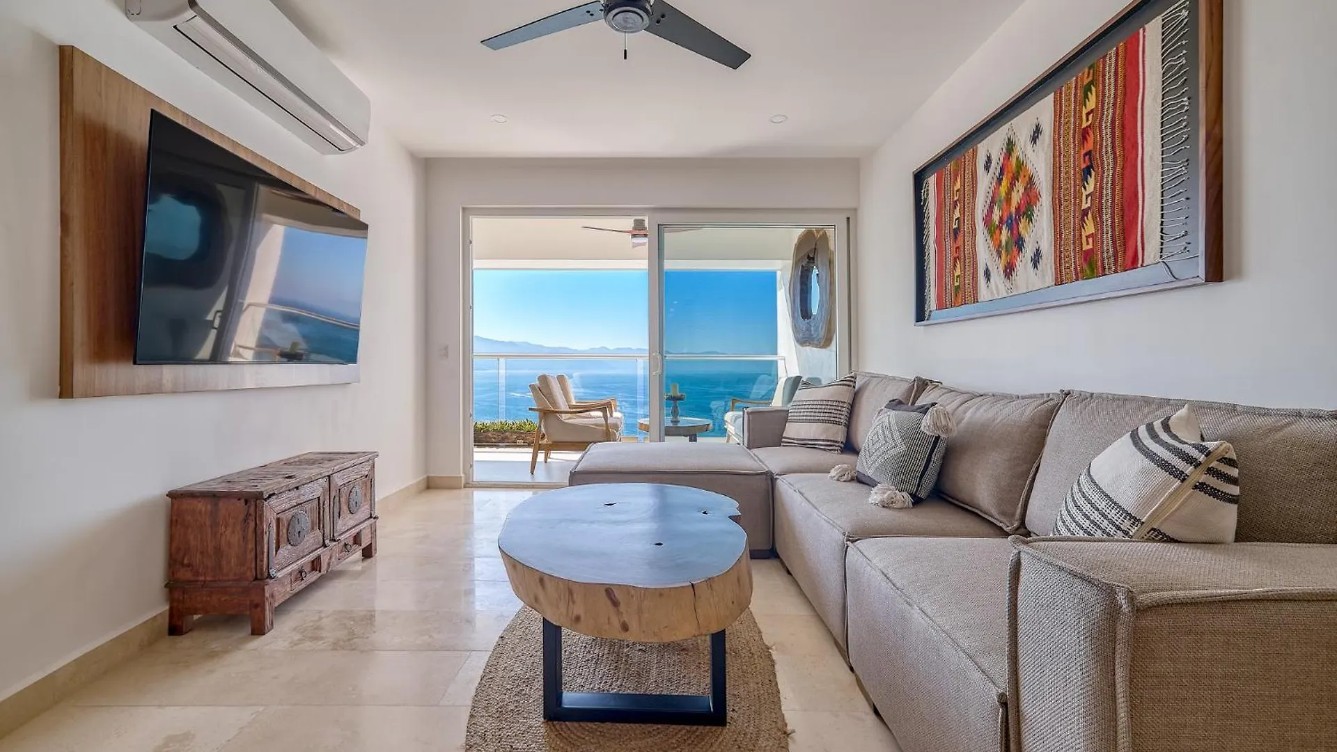 Oceanfront Apartment プエルトバラータ メキシコ