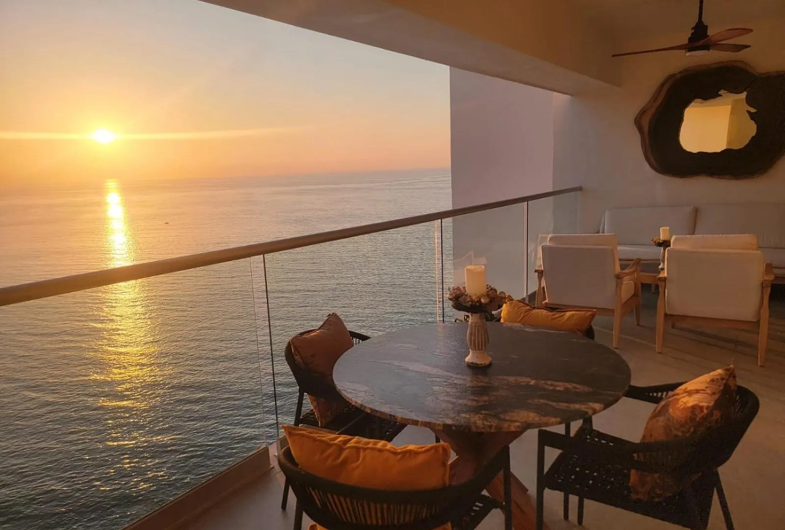 Oceanfront Apartment Puerto Vallarta