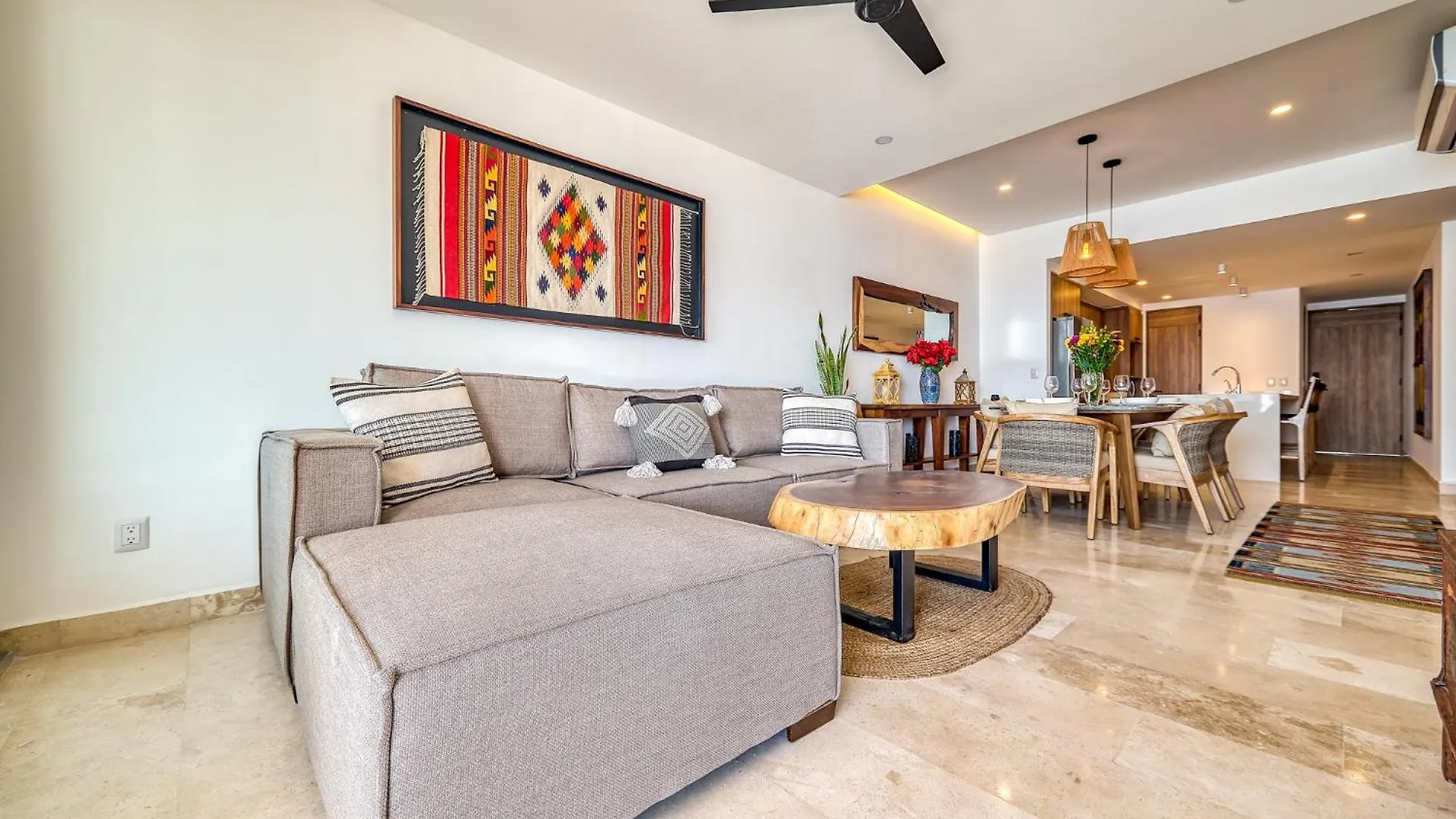 Oceanfront Apartment Puerto Vallarta