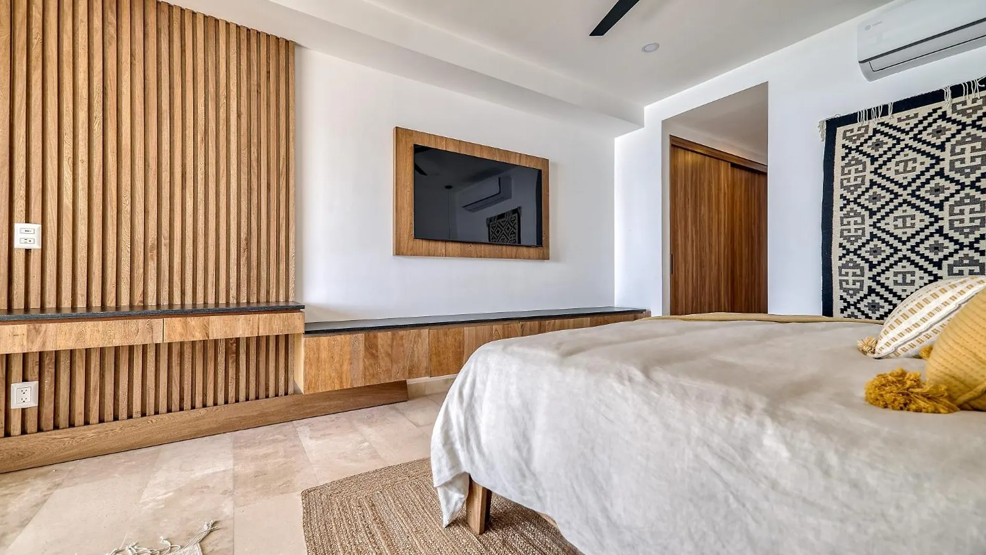 Oceanfront Apartment Puerto Vallarta