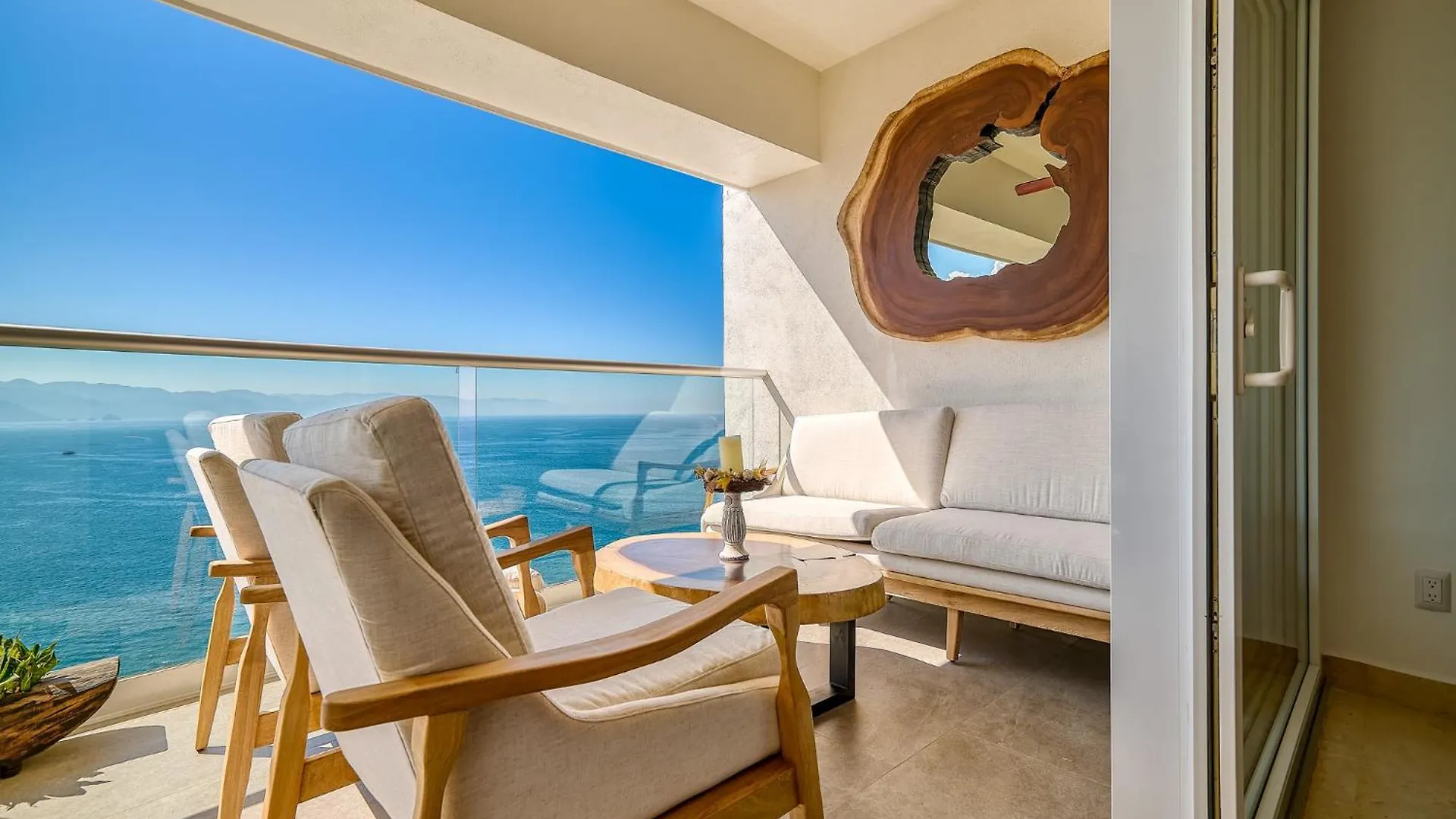 Oceanfront Apartment Puerto Vallarta